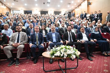 Dışişleri Bakanı Hakan Fidan Türkiye'nin Dış Politikası ve Küresel Dinamikler Konulu Bir Söyleşi Programına Katıldı