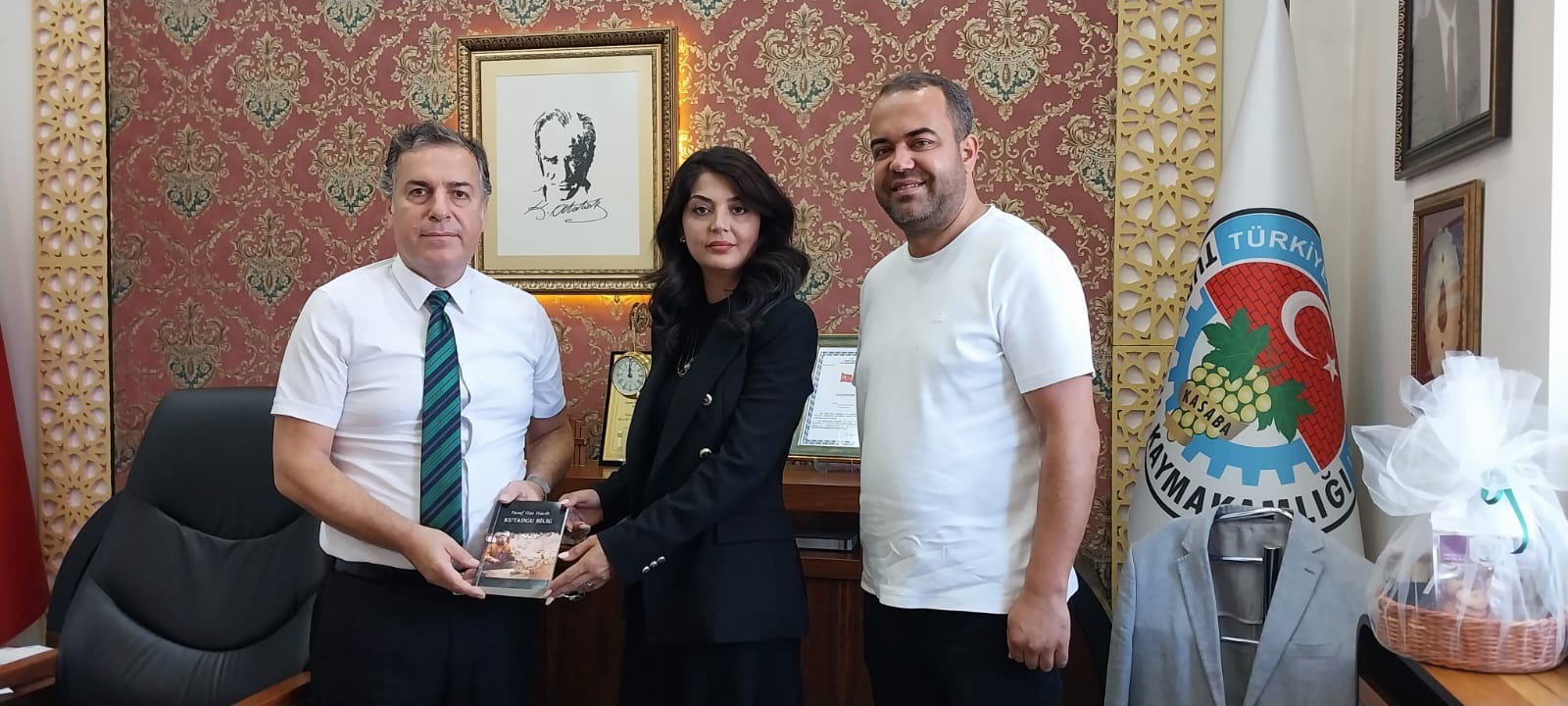Manisa Genç İş İnsanları Derneğinden Turgutlu Kaymakamına Ziyaret