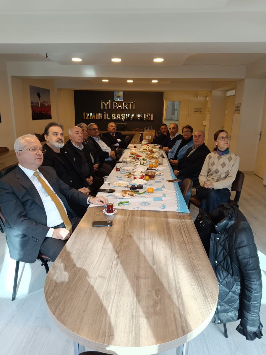 İYİ Parti İzmir İl Başkanlığı, Genel Başkan ile Kahvaltıda Buluştu