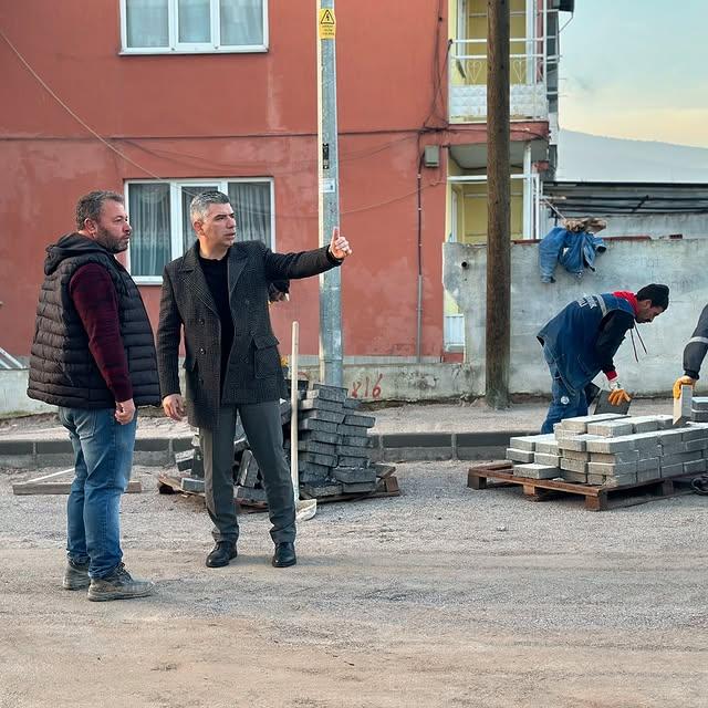 Soma'da Taş Döşeme Çalışmaları Devam Ediyor