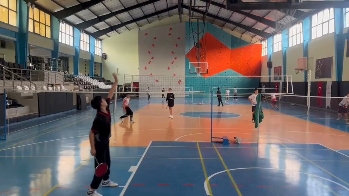 Manisa'da Gençlere Ücretsiz Spor Fırsatı