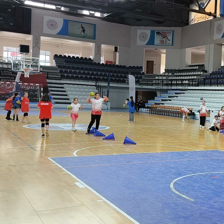 Manisa'da Gençlik Sporuna Destek: GSB Manisa ile Hayallerinizi Gerçekleştirin