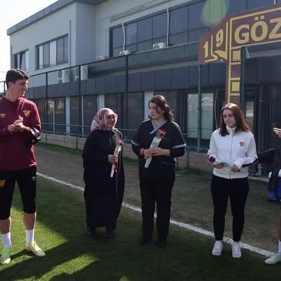 Göztepe Spor Kulübü'nden Kadın Çalışma Arkadaşlarına Teşekkür