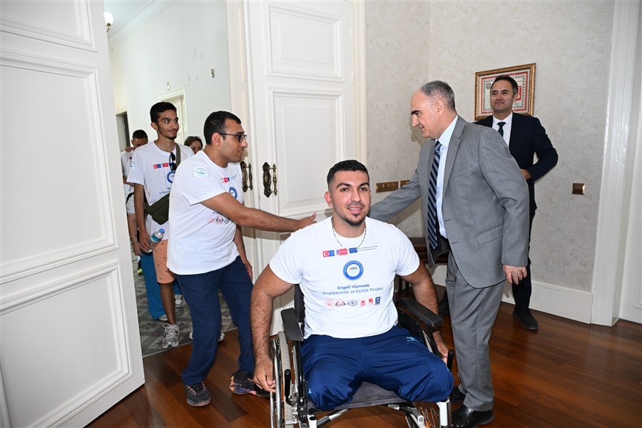 Vali Özkan, ADES Projesi Kapsamında Engelli Sporcuları Misafir Etti